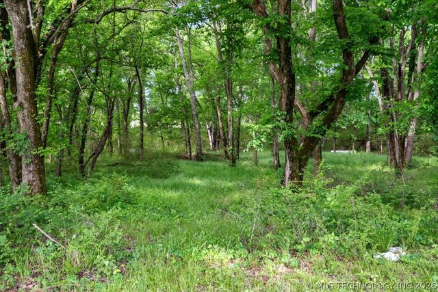 17600 S 385th East Avenue, Porter, OK 74454