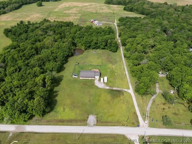 17600 S 385th East Avenue, Porter, OK 74454