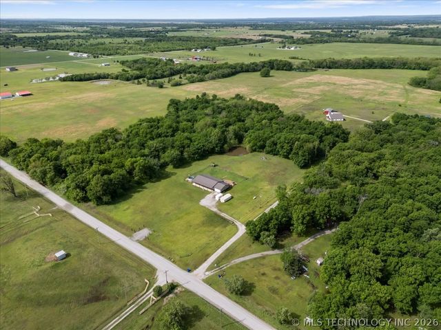 17600 S 385th East Avenue, Porter, OK 74454