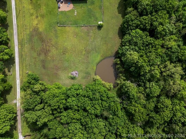 17600 S 385th East Avenue, Porter, OK 74454