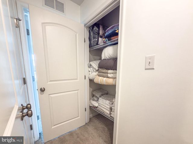 185 DREXEL CT, Martinsburg, WV 25404