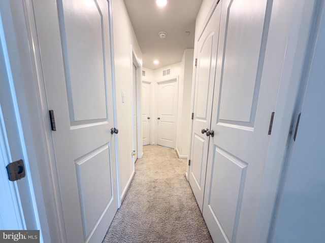 185 DREXEL CT, Martinsburg, WV 25404