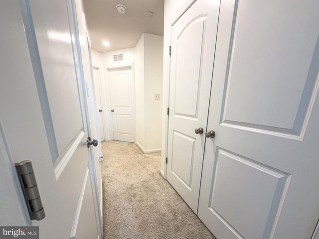 185 DREXEL CT, Martinsburg, WV 25404