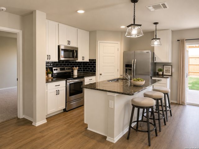 5911 MACDONA RDG, San Antonio, TX 78252