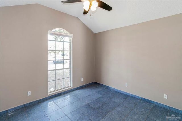 2011 Tulipan Avenue, Mission, TX 78572