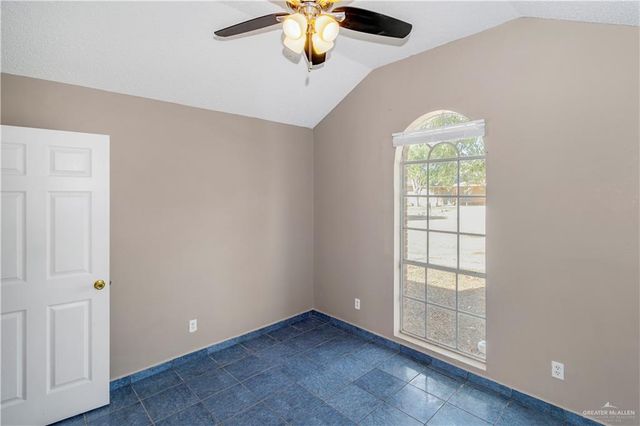 2011 Tulipan Avenue, Mission, TX 78572