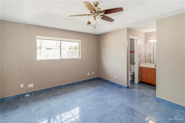 2011 Tulipan Avenue, Mission, TX 78572