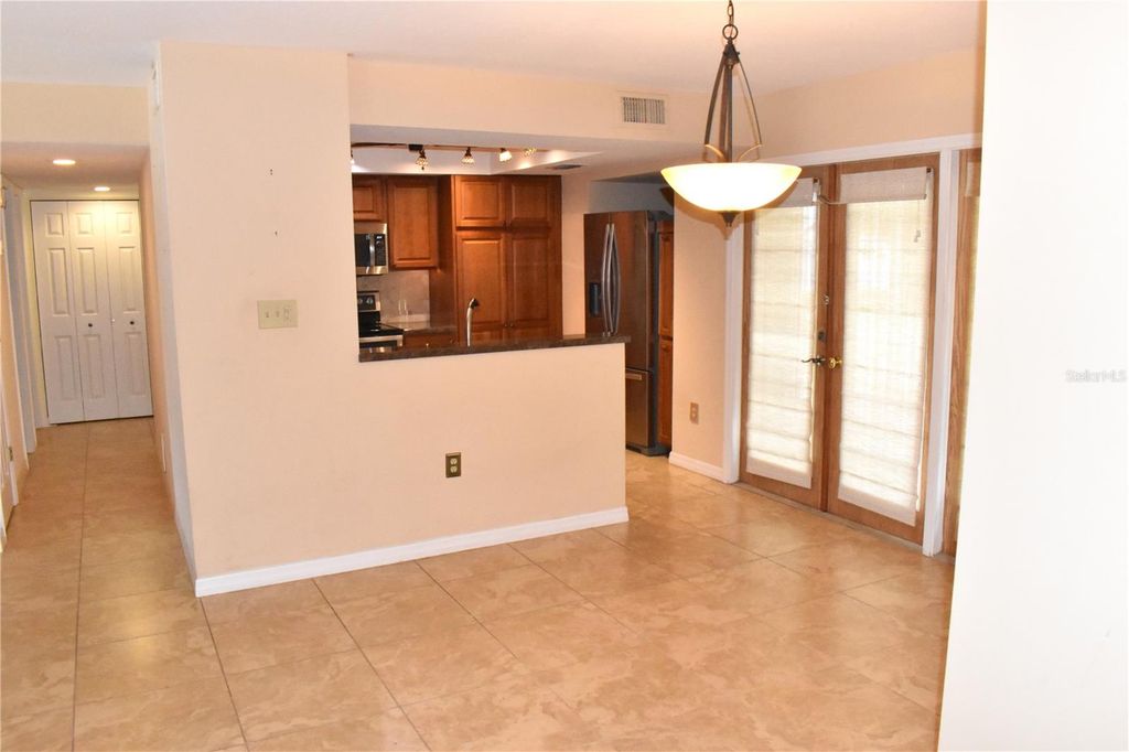 Image 5 of property listing at 7606 15TH AVENUE NW, Bradenton, FL 34209