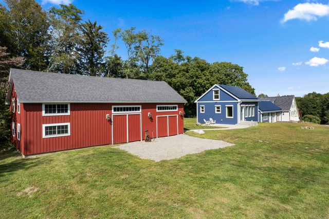 587 Taugwonk Road, Stonington, CT 06378