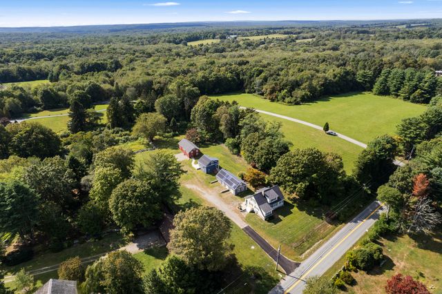 587 Taugwonk Road, Stonington, CT 06378