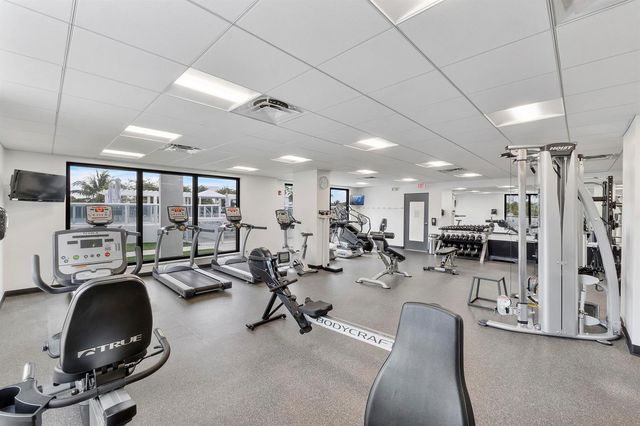 3015 N Ocean Boulevard 19F, Fort Lauderdale, FL 33308