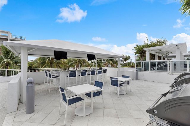 3015 N Ocean Boulevard 19F, Fort Lauderdale, FL 33308