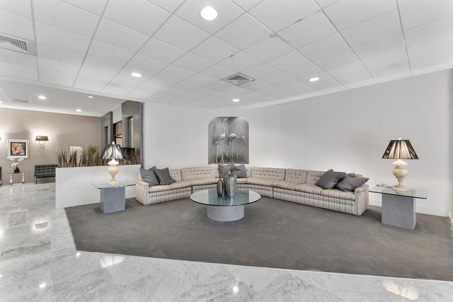 3015 N Ocean Boulevard 19F, Fort Lauderdale, FL 33308