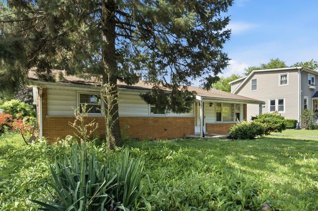 5023 W 81st Street, Burbank, IL 60459