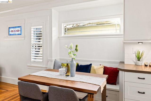 328 Glendale Avenue, Oakland, CA 94618