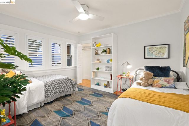 328 Glendale Avenue, Oakland, CA 94618