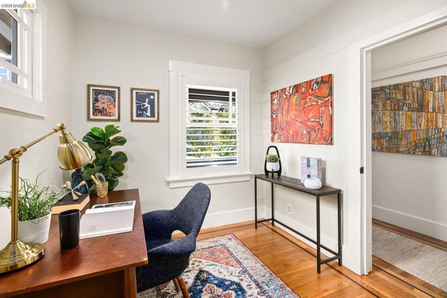 328 Glendale Avenue, Oakland, CA 94618