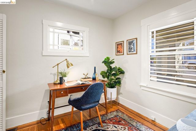 328 Glendale Avenue, Oakland, CA 94618