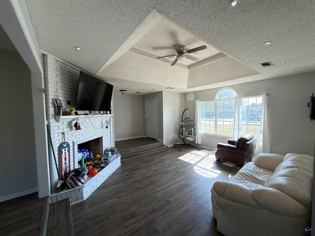 305 E Pointe Court, Kathleen, GA 31047