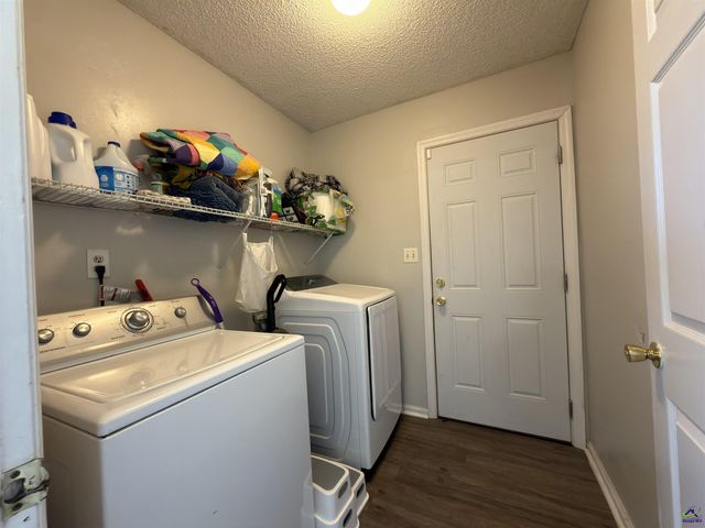 305 E Pointe Court, Kathleen, GA 31047