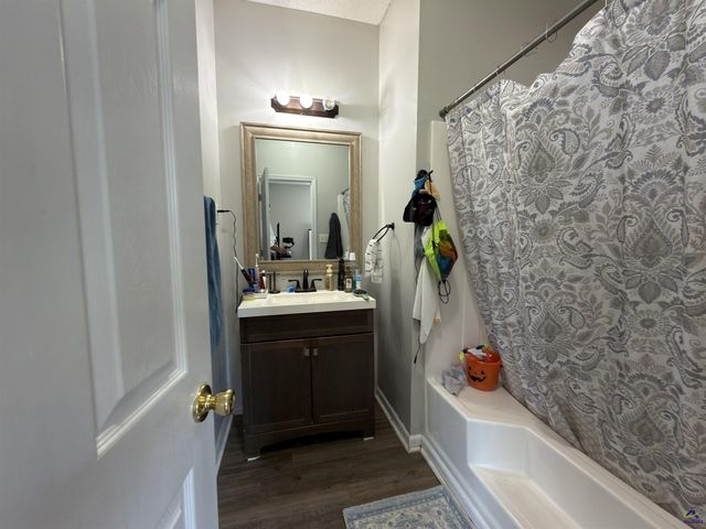 305 E Pointe Court, Kathleen, GA 31047