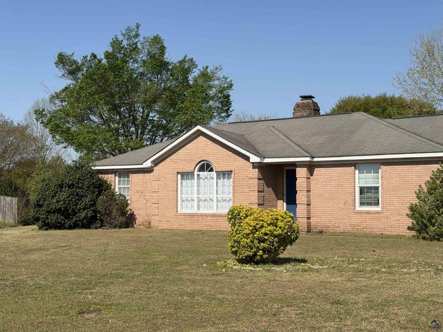 305 E Pointe Court, Kathleen, GA 31047