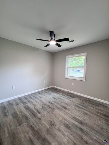 111 Susan Drive, Warner Robins, GA 31093