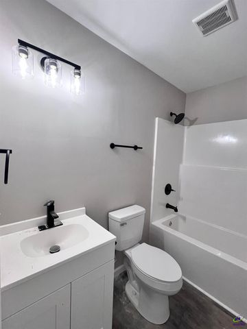 111 Susan Drive, Warner Robins, GA 31093