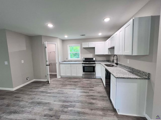 111 Susan Drive, Warner Robins, GA 31093