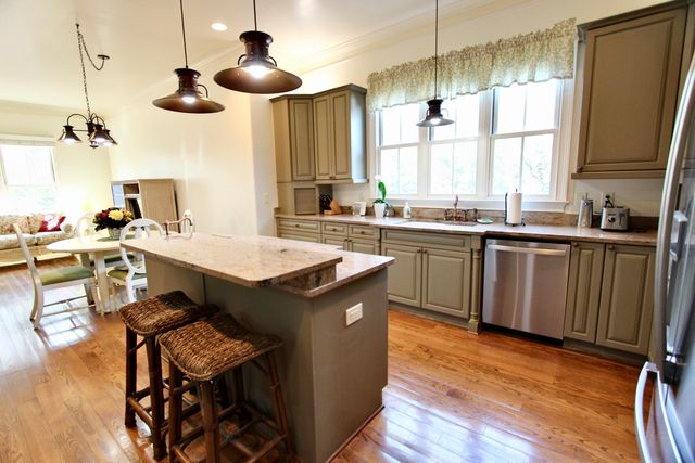 2217 Beckenham Drive, Mount Pleasant, SC 29466