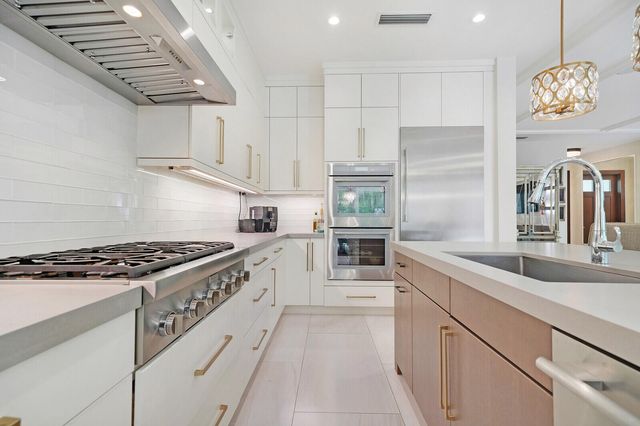 436 NE WAVECREST Way, Boca Raton, FL 33432