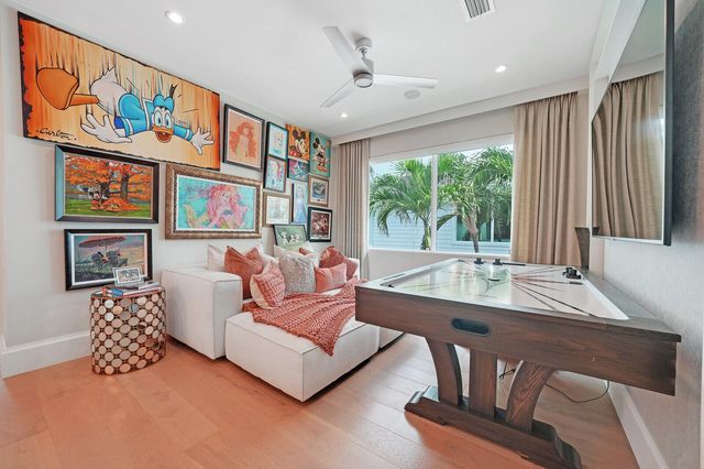 436 NE WAVECREST Way, Boca Raton, FL 33432