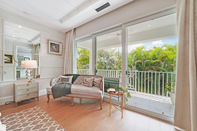 436 NE WAVECREST Way, Boca Raton, FL 33432