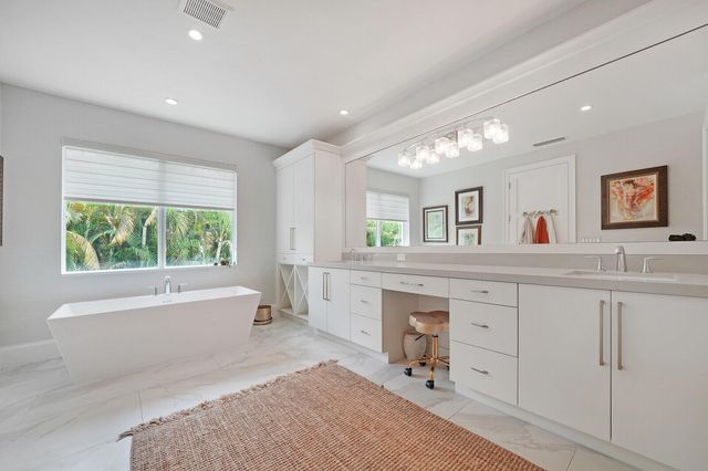 436 NE WAVECREST Way, Boca Raton, FL 33432