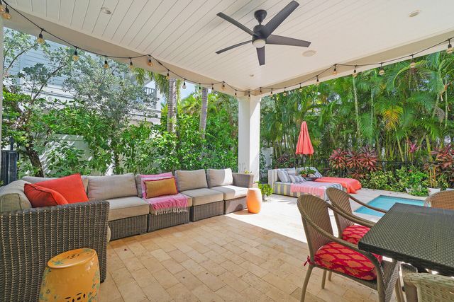 436 NE WAVECREST Way, Boca Raton, FL 33432