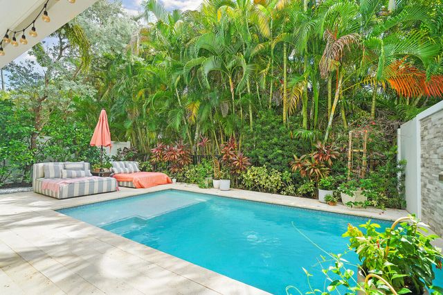 436 NE WAVECREST Way, Boca Raton, FL 33432