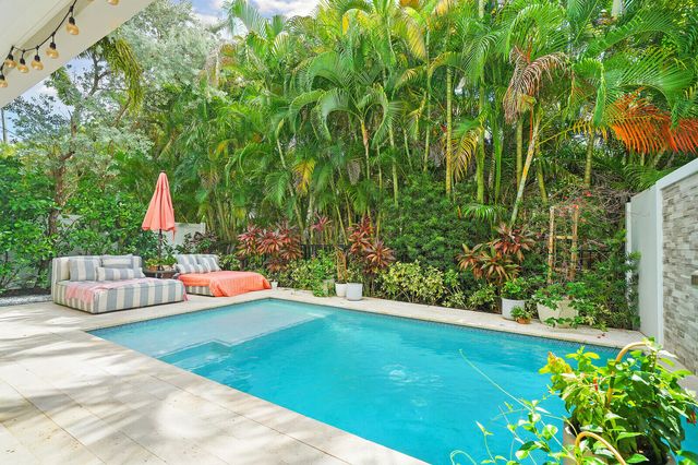 436 NE WAVECREST Way, Boca Raton, FL 33432