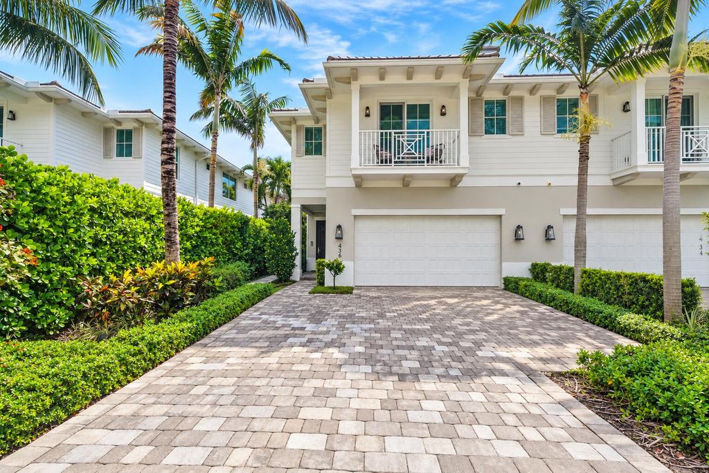 436 NE WAVECREST Way, Boca Raton, FL 33432