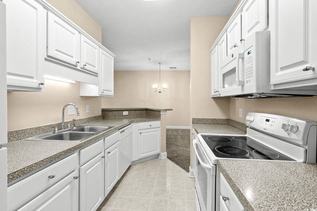 119 Fountain Pointe Ln Unit 202, Myrtle Beach, SC 29579