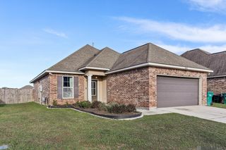 9067 Redwood Lake Blvd, Zachary, LA 70791