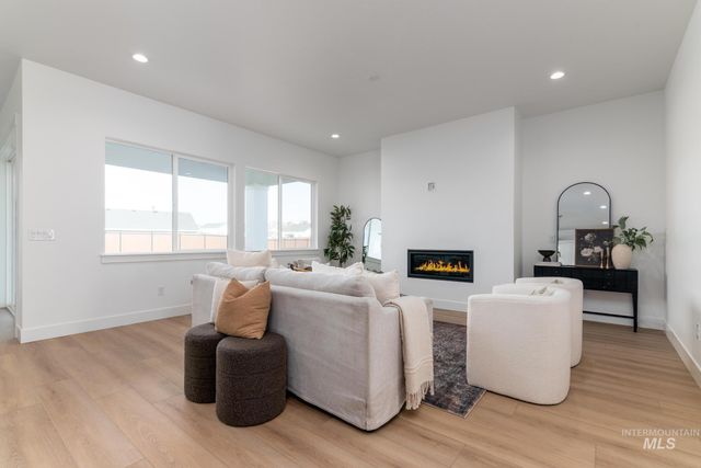 5323 Juliet Rose Ave, Caldwell, ID 83607