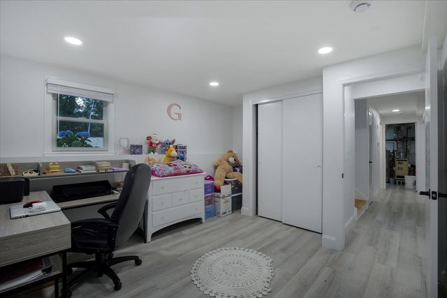 65 Marsh Lane, Hyannis, MA 02601