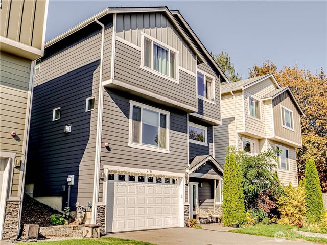 2704 S 120th Place, Seattle, WA 98168