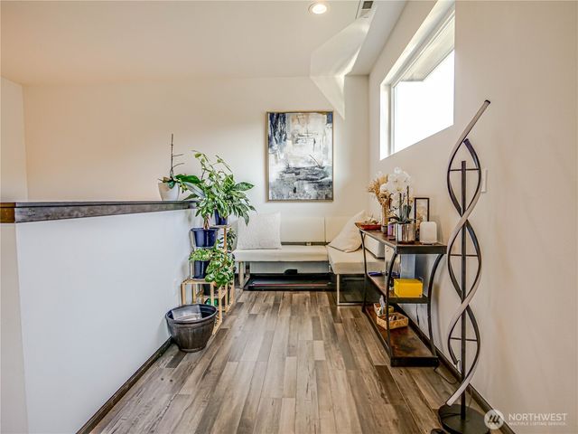2704 S 120th Place, Seattle, WA 98168