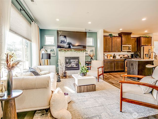 2704 S 120th Place, Seattle, WA 98168