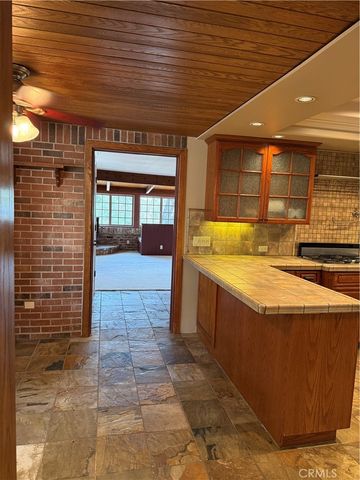 10287 Canyon, Escondido, CA 92026