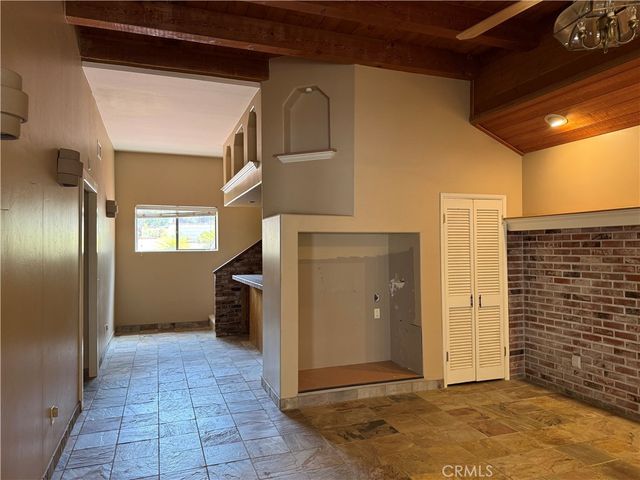 10287 Canyon, Escondido, CA 92026