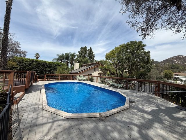 10287 Canyon, Escondido, CA 92026
