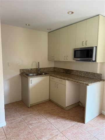 10287 Canyon, Escondido, CA 92026