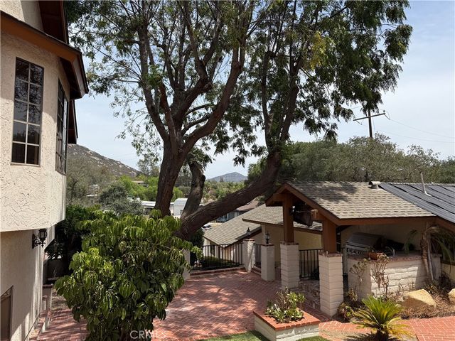 10287 Canyon, Escondido, CA 92026